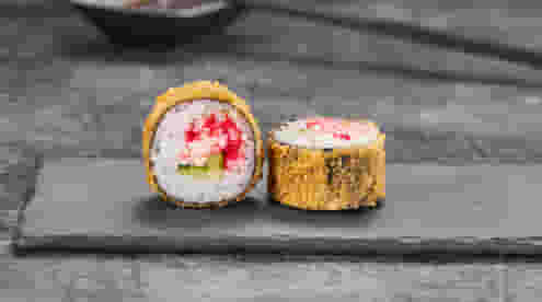 Блюдо Ролл Калифорния темпура меню Суши Мастер Ролл Калифорния темпура меню Суши Мастер