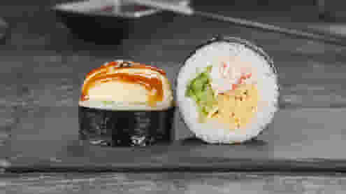 Блюдо Ролл Крабьен запеченный меню Суши Мастер Ролл Крабьен запеченный меню Суши Мастер