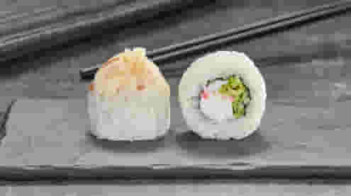 Блюдо Ролл Крабонара запеченный меню Суши Мастер Ролл Крабонара запеченный меню Суши Мастер