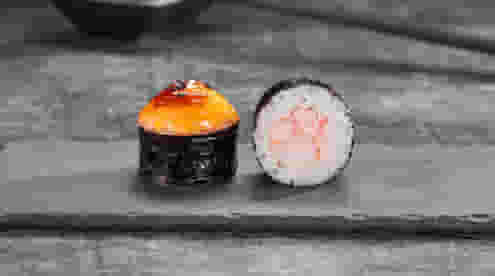 Блюдо Ролл Креветка хот запеченный меню Суши Мастер Ролл Креветка хот запеченный меню Суши Мастер