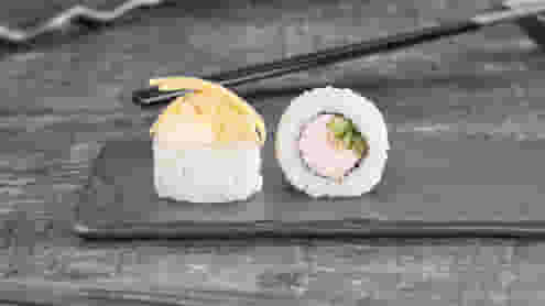 Блюдо Ролл Игуру запеченный меню Суши Мастер Ролл Игуру запеченный меню Суши Мастер