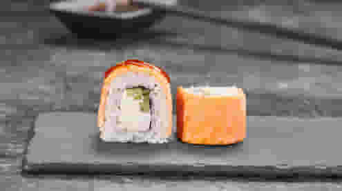 Блюдо Ролл Запеченная филадельфия меню Суши Мастер Ролл Запеченная филадельфия меню Суши Мастер