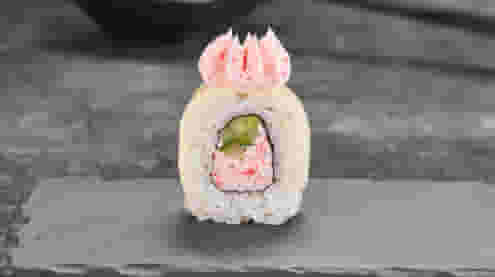 Блюдо Ролл Чеддер меню Суши Мастер Ролл Чеддер меню Суши Мастер