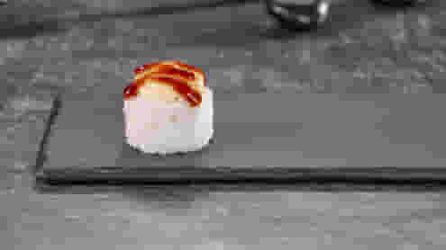 Блюдо Чесночный цезарь ролл меню Суши Мастер Чесночный цезарь ролл меню Суши Мастер