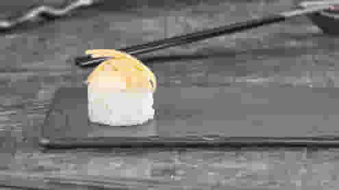 Блюдо Ролл Игуру запеченный меню Суши Мастер Ролл Игуру запеченный меню Суши Мастер