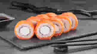 Блюдо Ролл Филадельфия классика меню Суши Мастер Ролл Филадельфия классика меню Суши Мастер