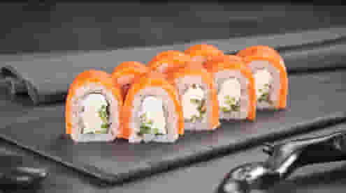 Блюдо Ролл Филадельфия сяке меню Суши Мастер Ролл Филадельфия сяке меню Суши Мастер