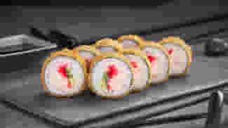 Блюдо Ролл Калифорния темпура меню Суши Мастер Ролл Калифорния темпура меню Суши Мастер