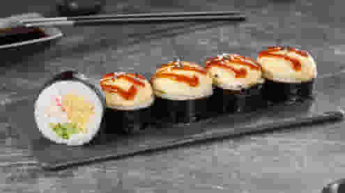 Блюдо Ролл Крабьен запеченный меню Суши Мастер Ролл Крабьен запеченный меню Суши Мастер