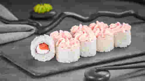 Блюдо Ролл Лава с лососем меню Суши Мастер Ролл Лава с лососем меню Суши Мастер