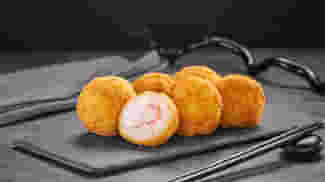 Рисовые шарики с креветкой меню Суши Мастер