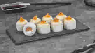 Блюдо Ролл Солнечный остров запеченный меню Суши Мастер Ролл Солнечный остров запеченный меню Суши Мастер