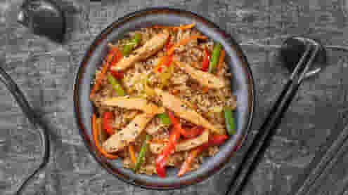 Блюдо Вок Курица с рисом меню Суши Мастер Вок Курица с рисом меню Суши Мастер