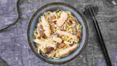 Блюдо Вок Курица в сливках меню Суши Мастер Вок Курица в сливках меню Суши Мастер