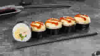 Блюдо Ролл Жульен запеченный меню Суши Мастер Ролл Жульен запеченный меню Суши Мастер