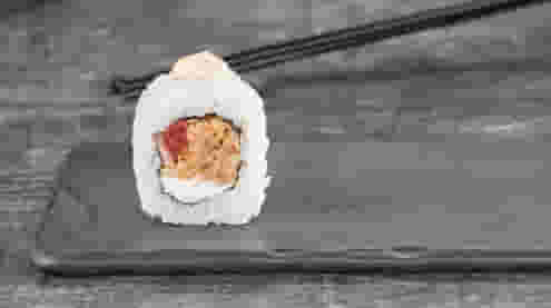 Блюдо Ролл Терияки ясай меню Суши Мастер Ролл Терияки ясай меню Суши Мастер